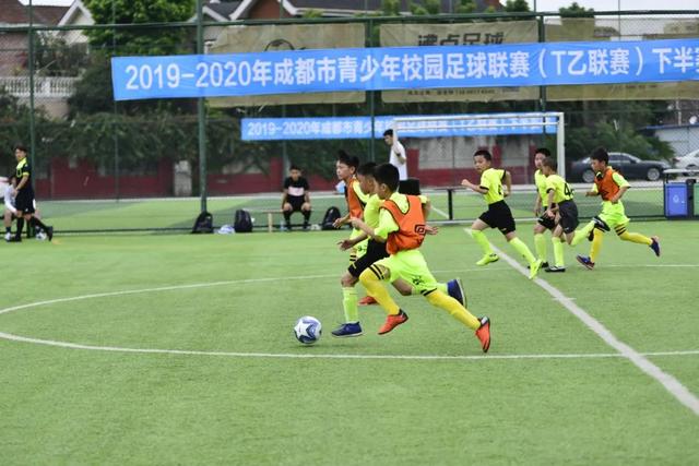 上海海港足球俱乐部举行2025赛季出征仪式