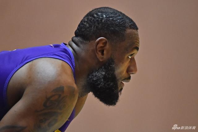 弗格33分张宁空砍24+10 辽宁力克山西三连胜