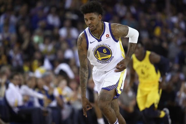 15年9号秀一年合同重返太阳 NBA生涯场均8.8分